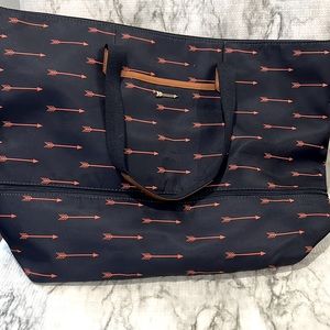 Stella and dot blue arrow day tripper